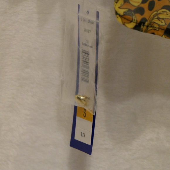 NEW Nygard Women's Missy Gold Baroque Blouse with Pleated Bell Sleeves SZ SMALL - Picture 10 of 10